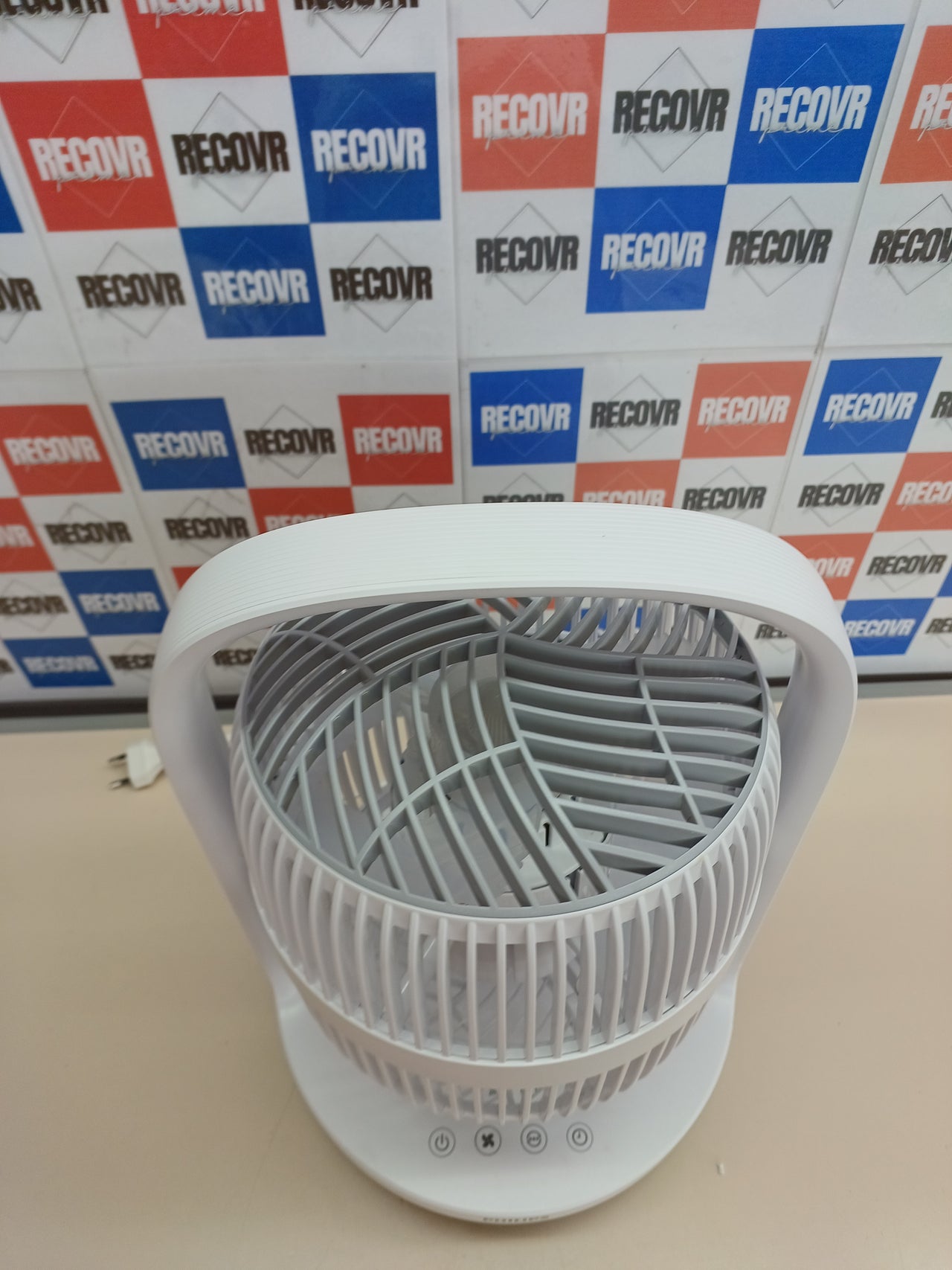 Ventilador sobremesa ultrasilencioso 23 dB con temporizador – Philips