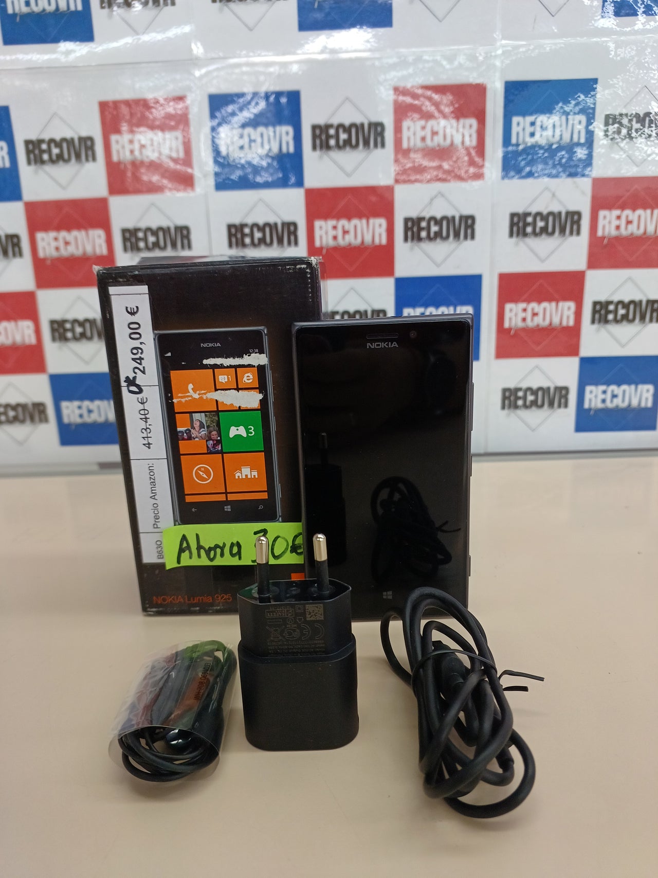 Nokia Lumia 925 16GB NFC LTE - Smartphone