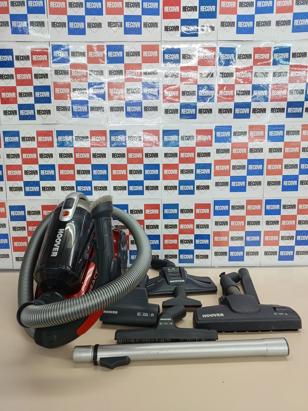 Aspirador sin bolsa 800W  Hoover - Reactiv RC25