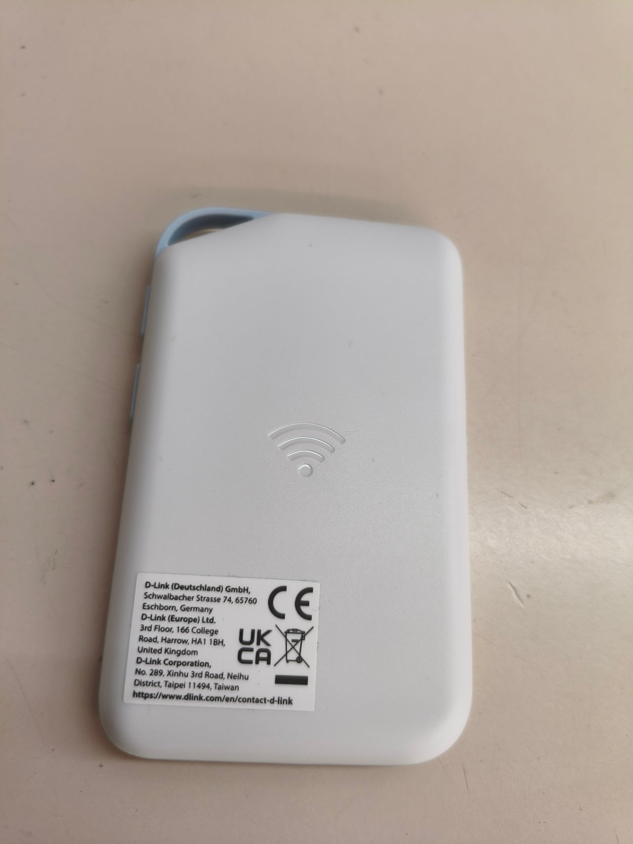 D-Link DWR-933, router MiFi 4G+ LTE, 300 Mbps
