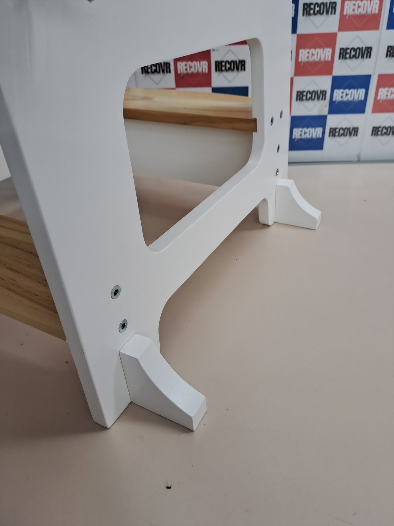 Torre aprendizaje Montessori ajustable madera – BEY & CO