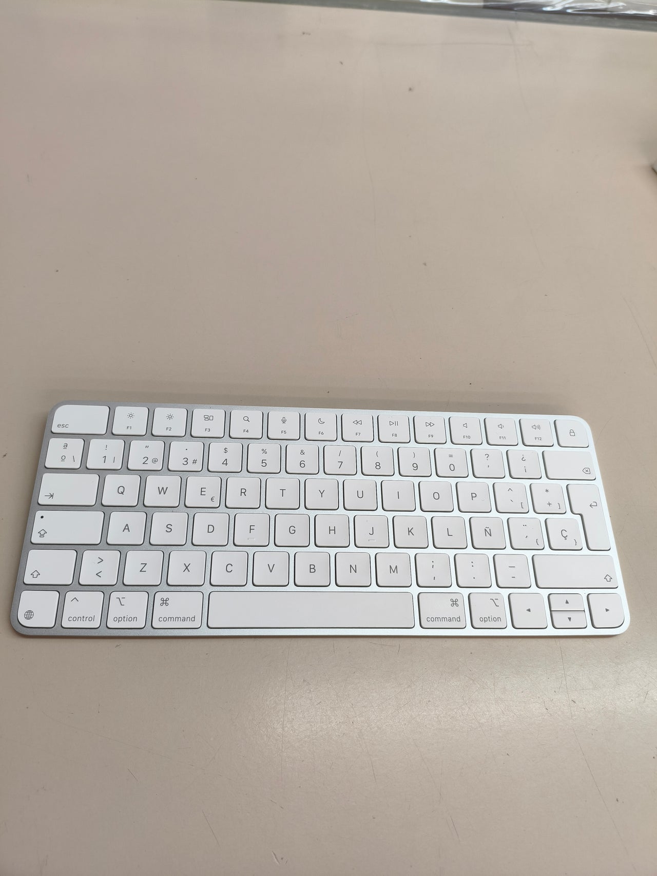 Apple Magic Keyboard, teclado español