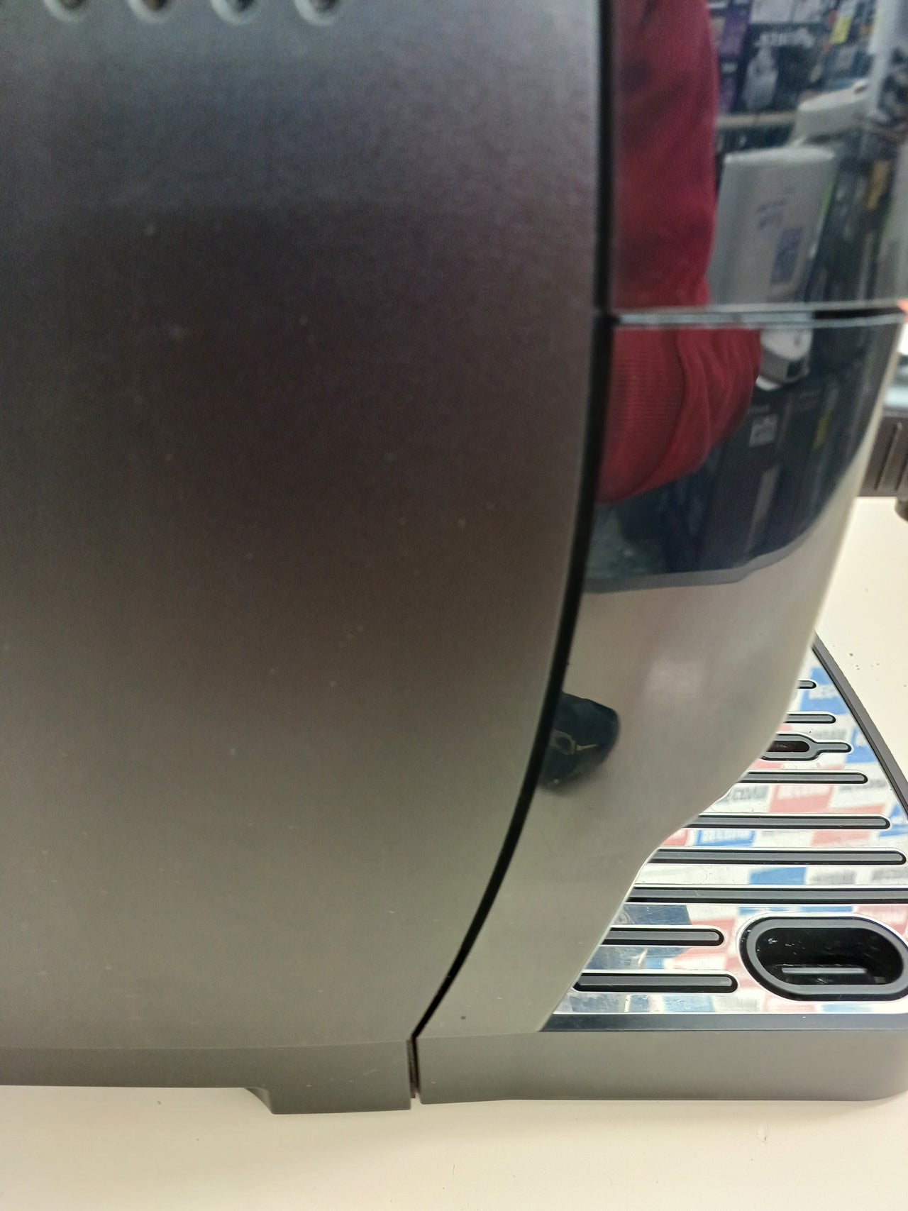 Cafetera superautomática con LatteCrema 4 bebidas one-touch - De'Longhi