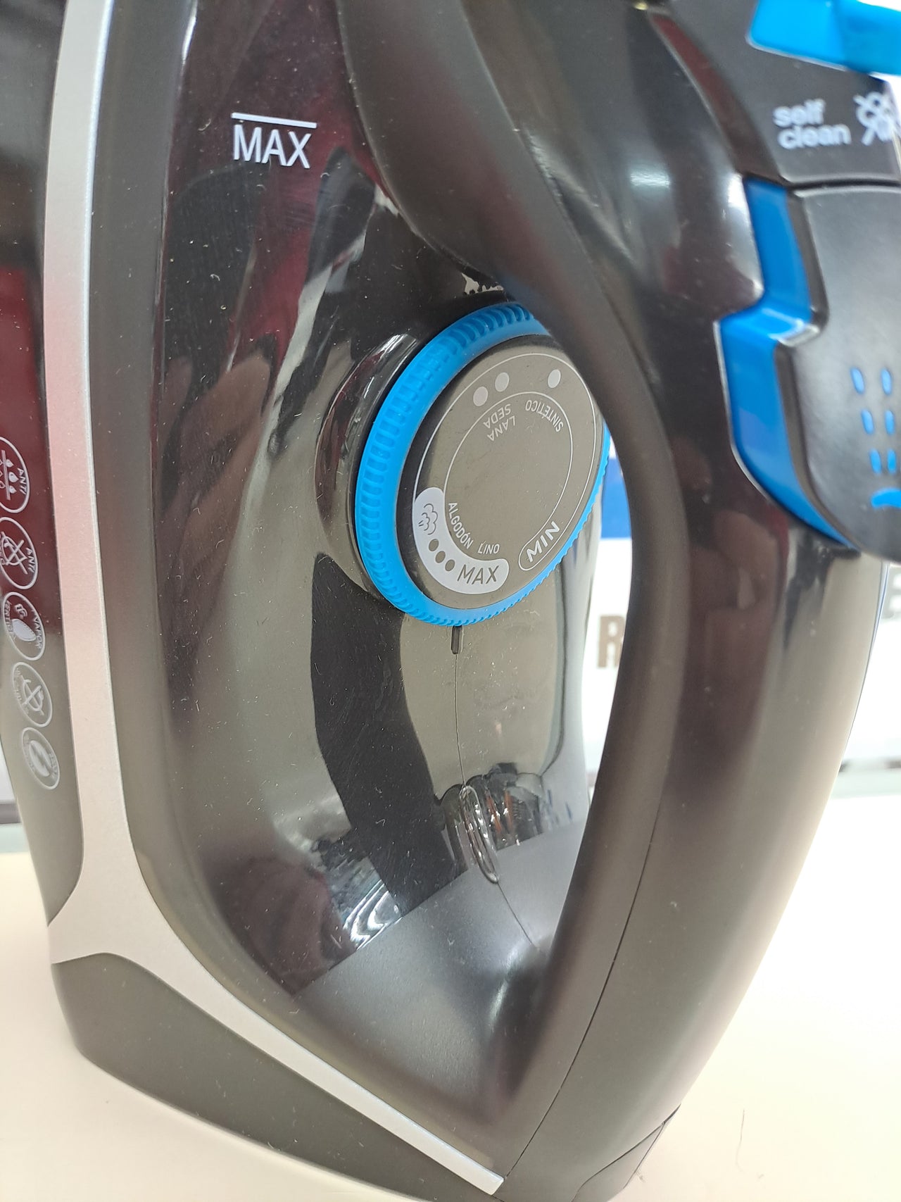 Plancha inalámbrica con base 360° – Fagor