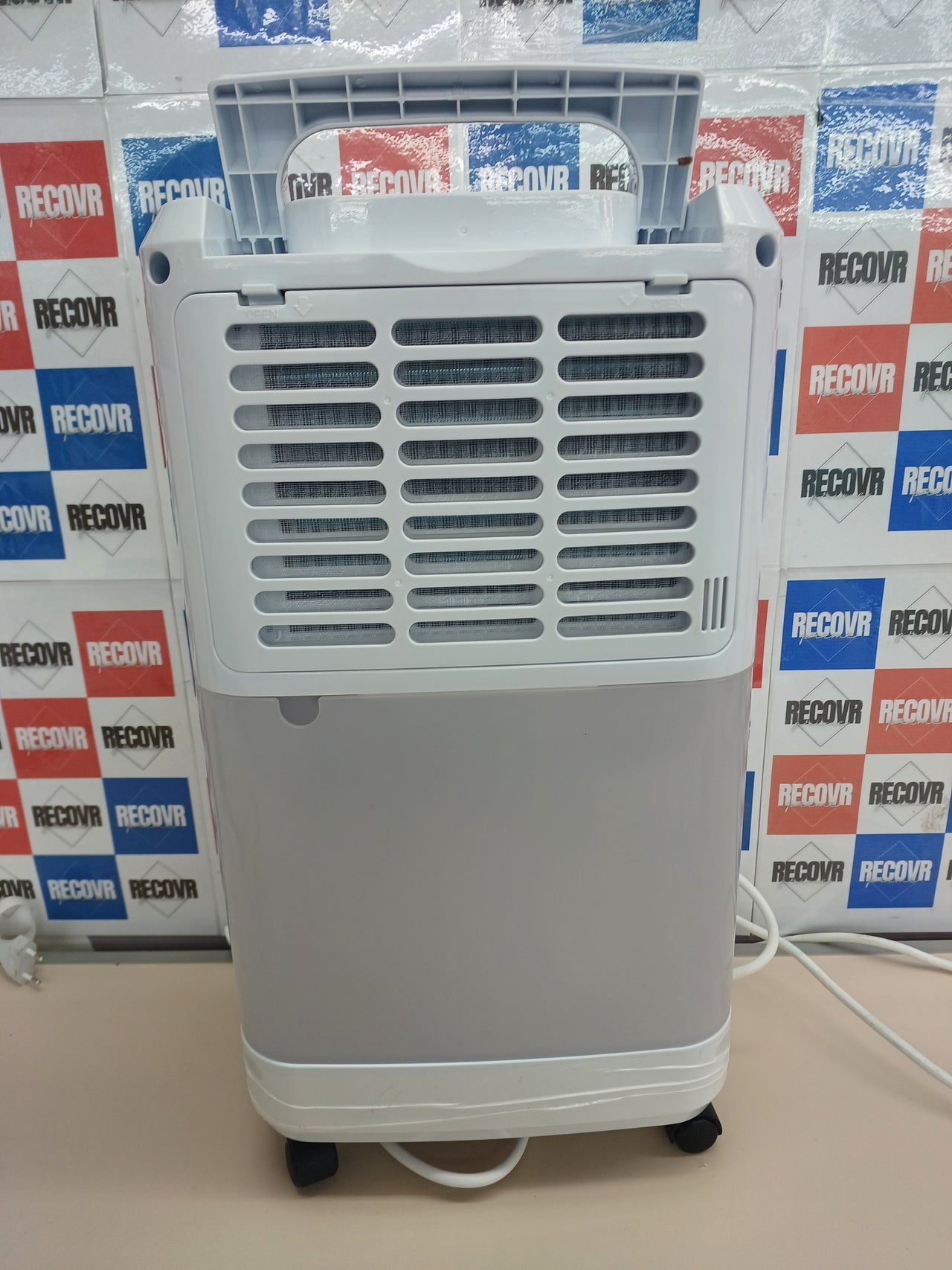 Deshumidificador 10 L/día Pure System 45 m³ Olimpia