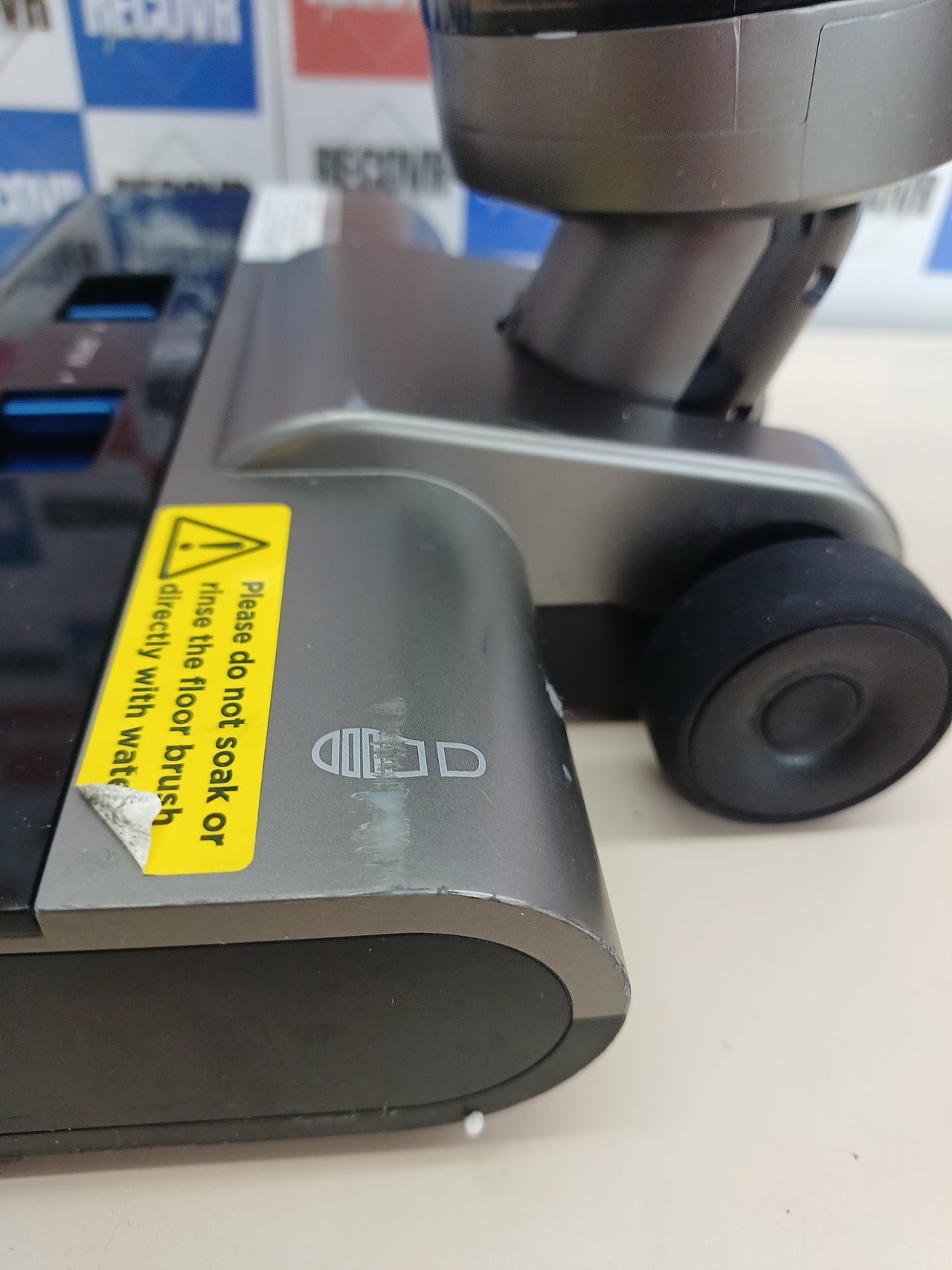 Aspiradora fregona sin cable multisuperficie voz Eureka