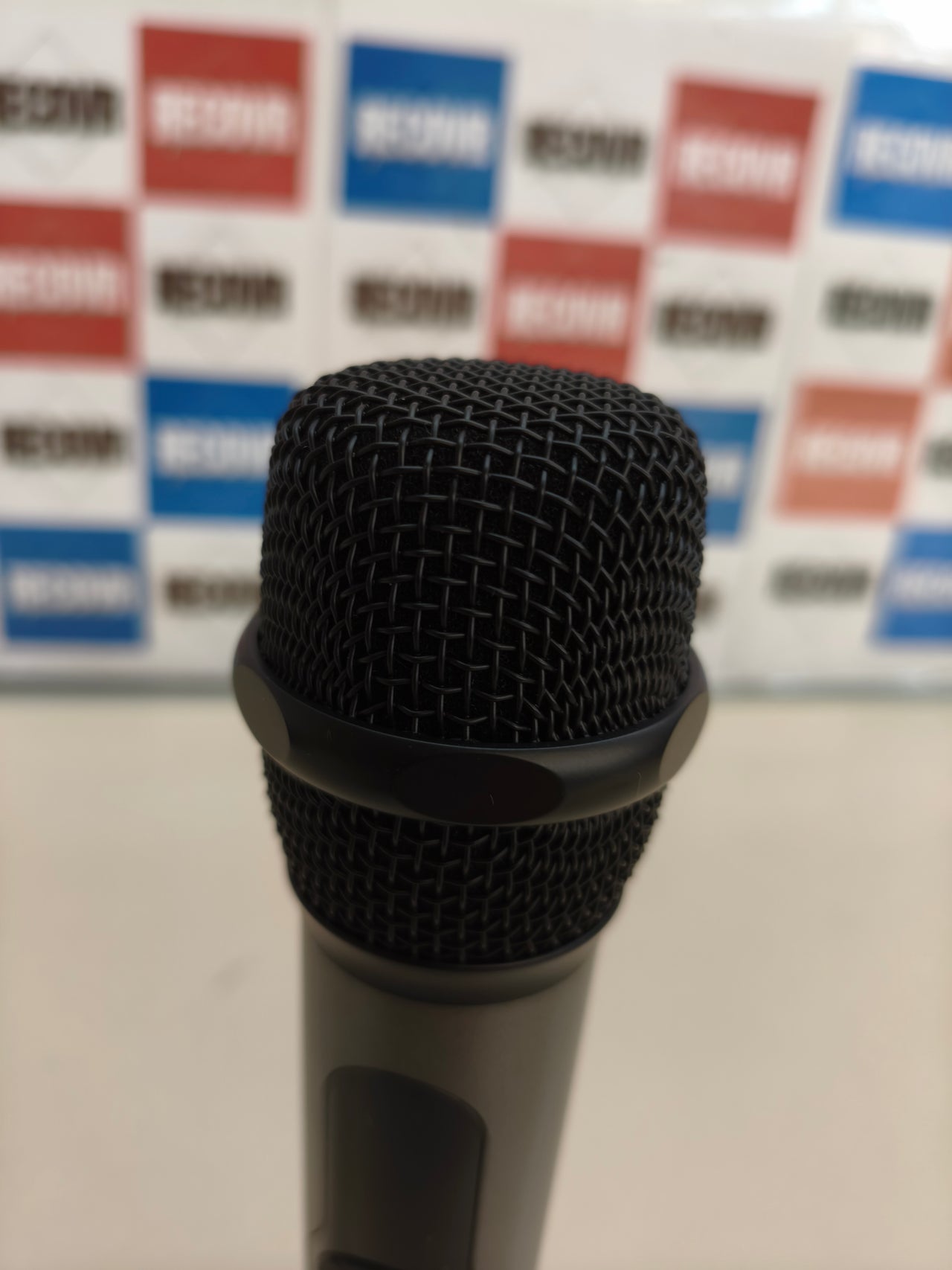 Pack de 2 micrófonos inalámbricos dinámicos NGS