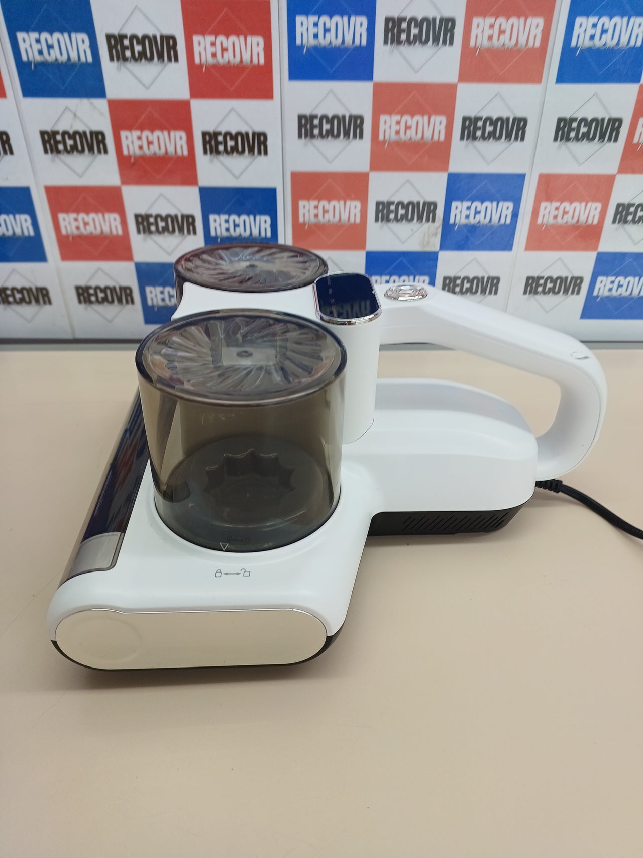 Aspirador antiácaros UV 16 kPa 500W HEPA - Genérico