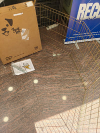 Parque metálico plegable para perros con puerta