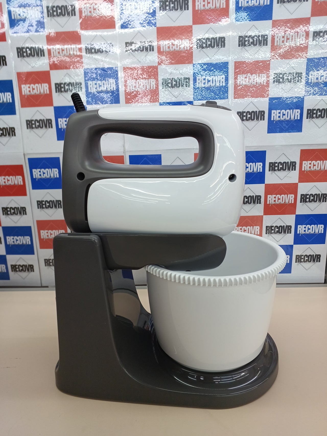 Batidora 2,5 L, 5 velocidades eléctrica, con varillas y ganchos amasadores de acero inoxidable para mezclar, batir y montar, recipiente autoajustable  y ajuste turbo Moulinex