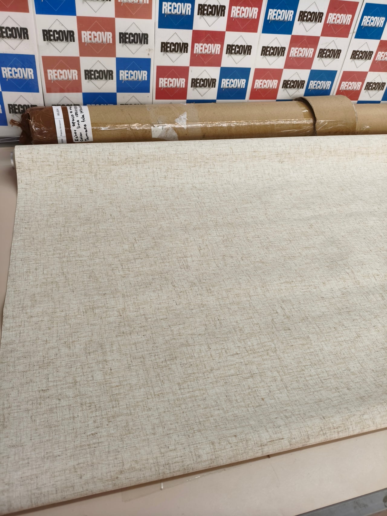 Estor enrollable opaco a medida Blindecor color lino (150 × 230 cm)