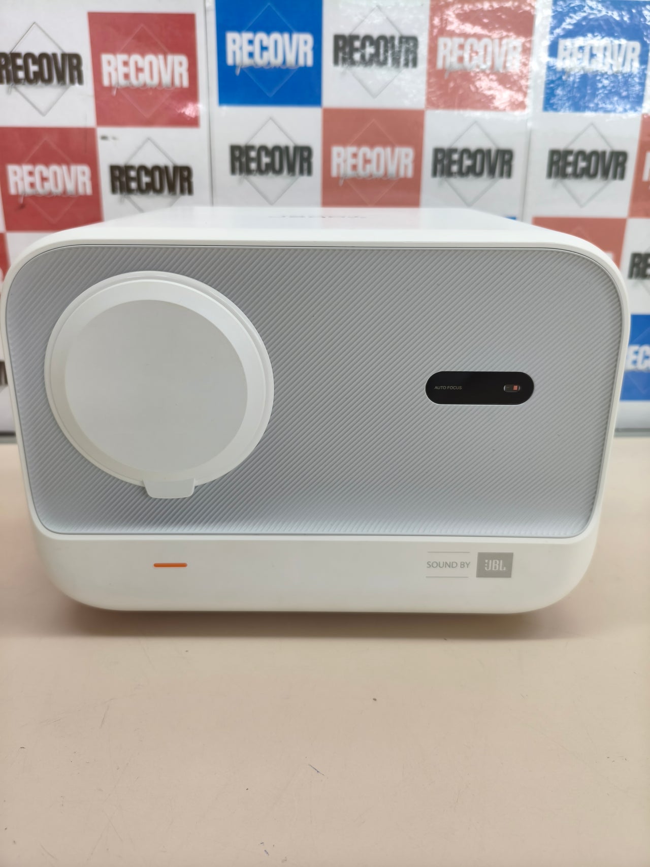Proyector portátil YABER Full HD con WiFi 6