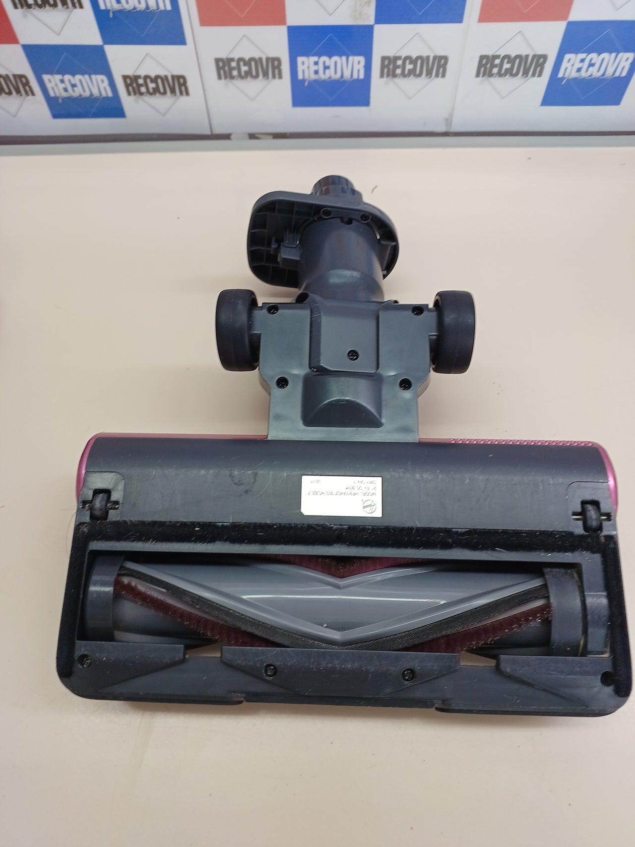 Aspiradora escoba 3 en 1 60 min antienredos Hoover.