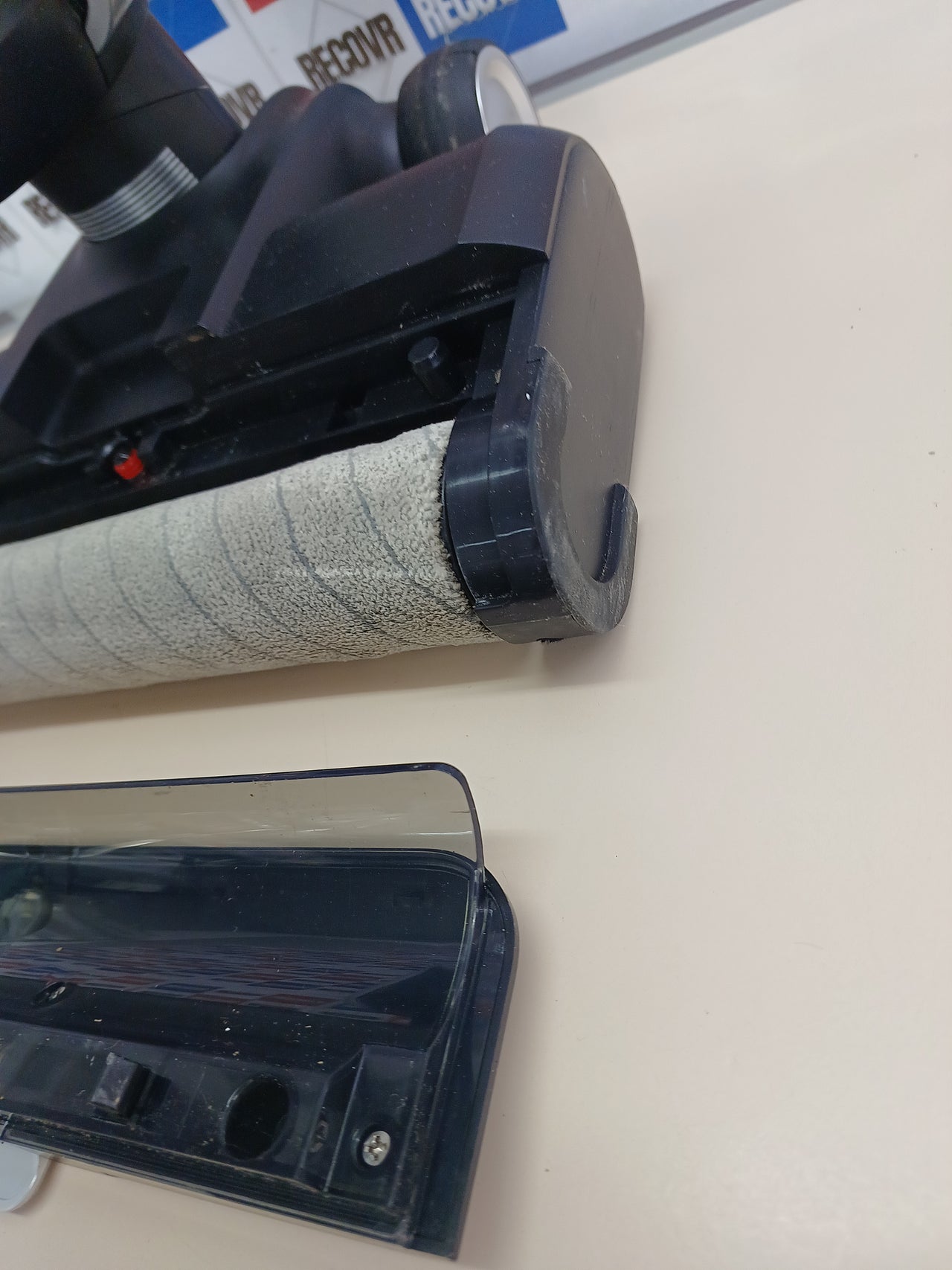 Aspiradora de suelo 2 velocidades ABS negra Viola