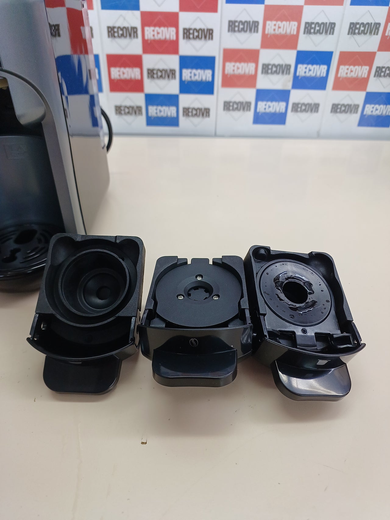Cecotec Cafetera Cápsulas Express FreeStyle Compact. 1450W