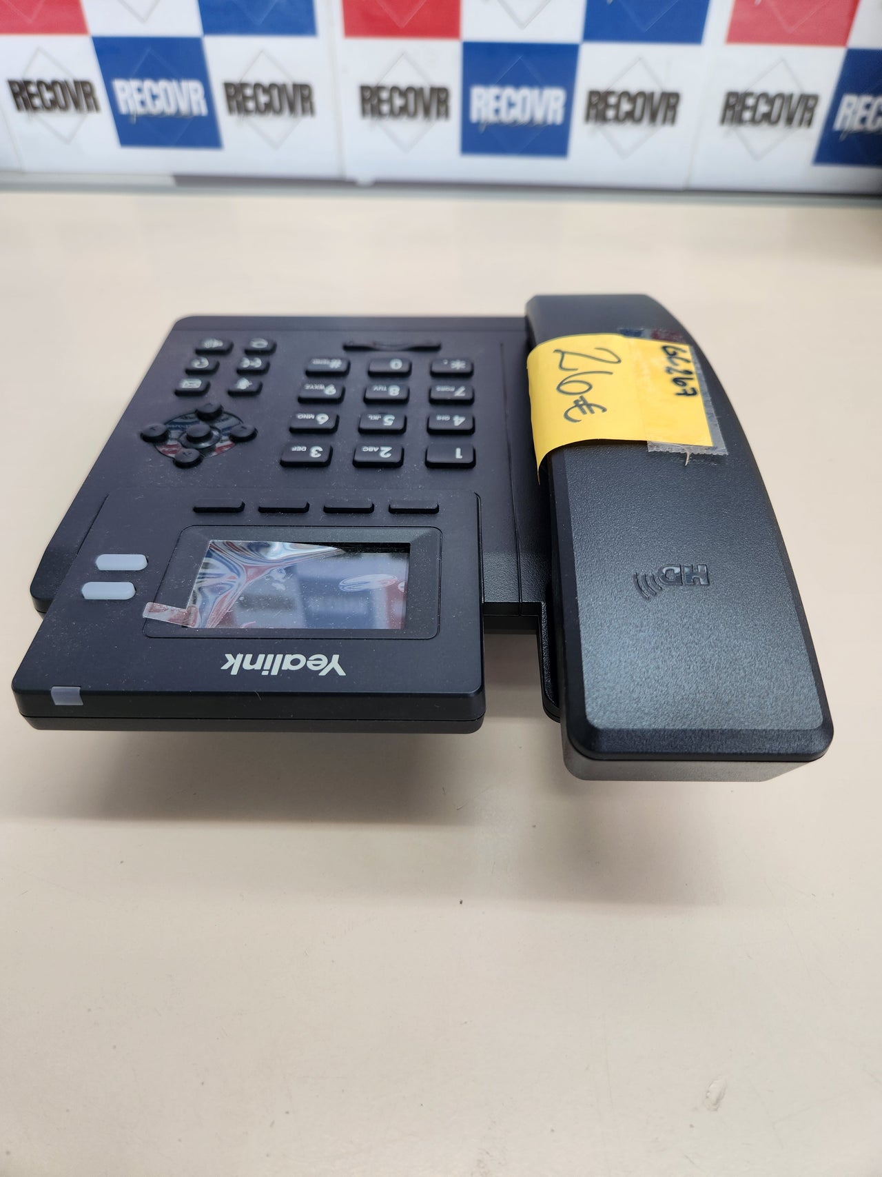 Teléfono Yealink T31 SIP 2 cuentas con PSU