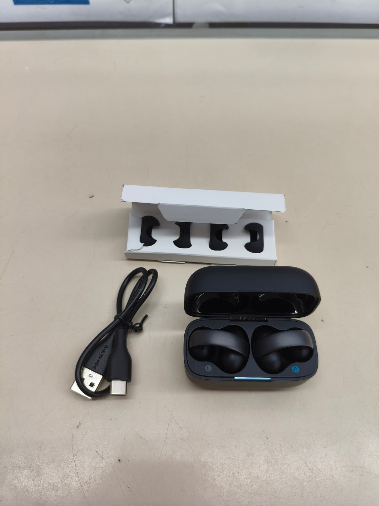 Auriculares open-ear soundcore AeroClip by Anker