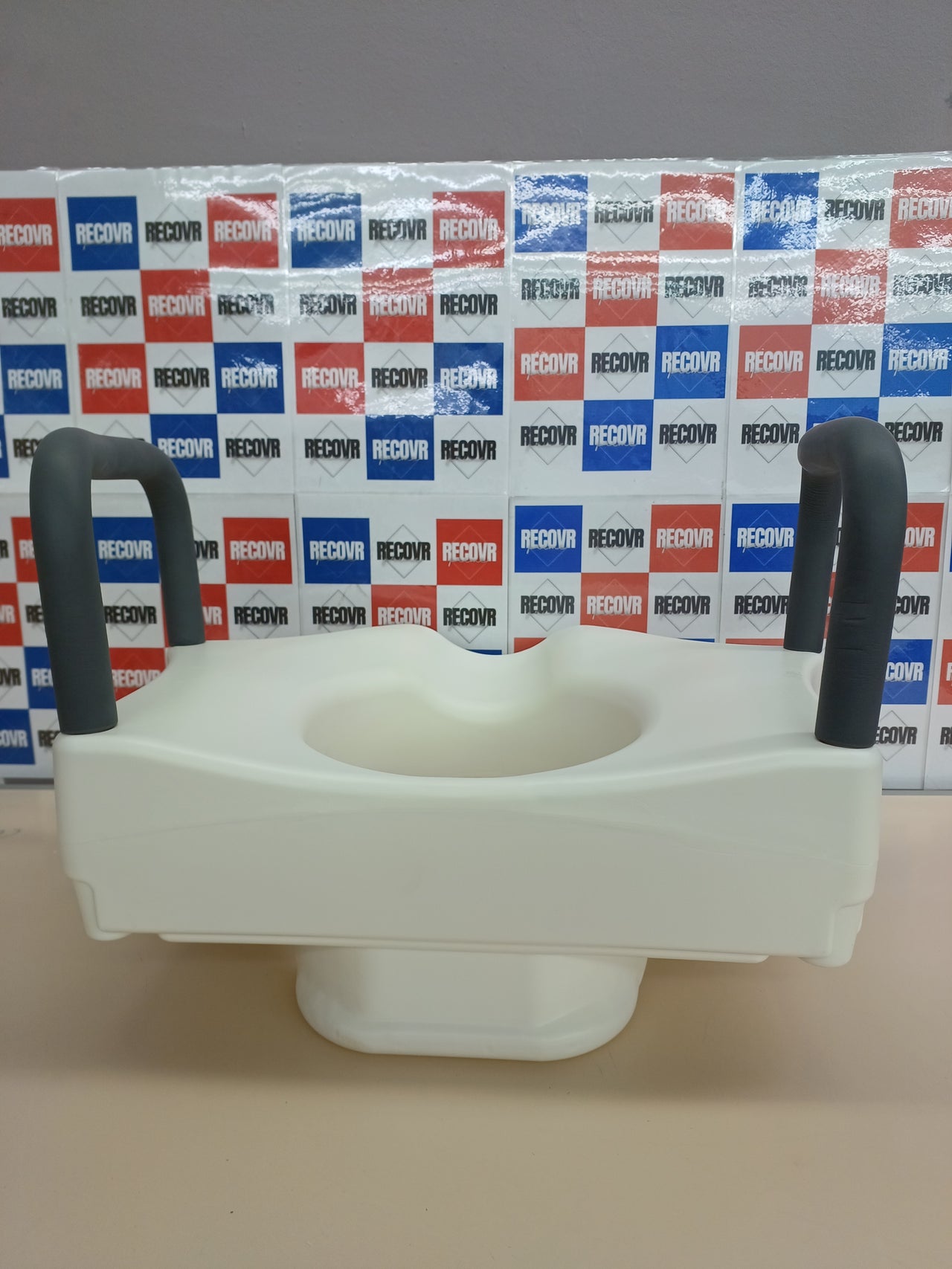 Mobiclinic, Elevador wc, Cibeles, Asiento de inodoro, Marca española, Reposabrazos acolchados, Con asas, Ayudas para el baño, Personas mayores, Discapacidad, Movilidad reducida, Confort, 10 cm