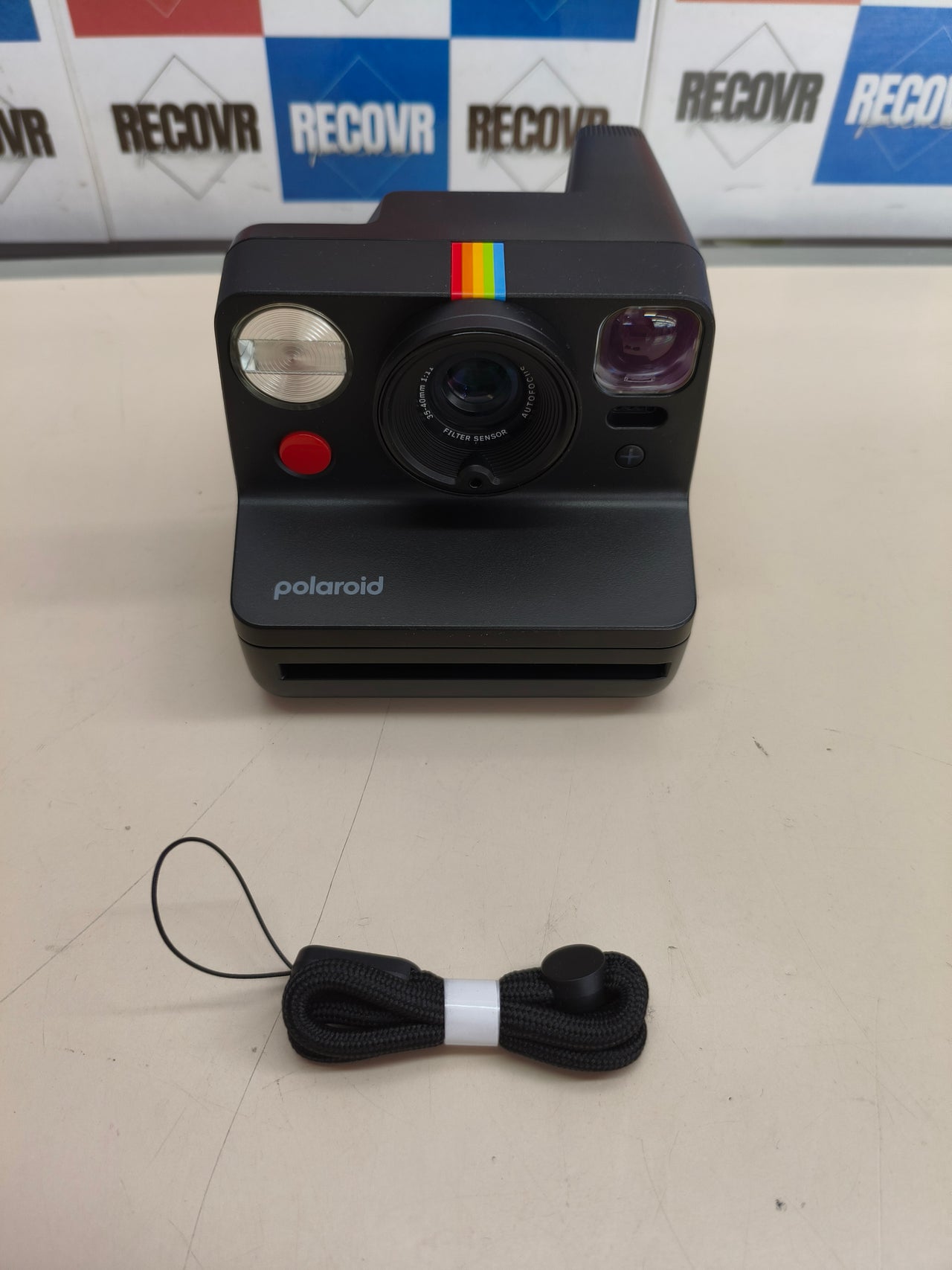 Cámara instantánea Polaroid Now+ Gen 3 Bluetooth negra