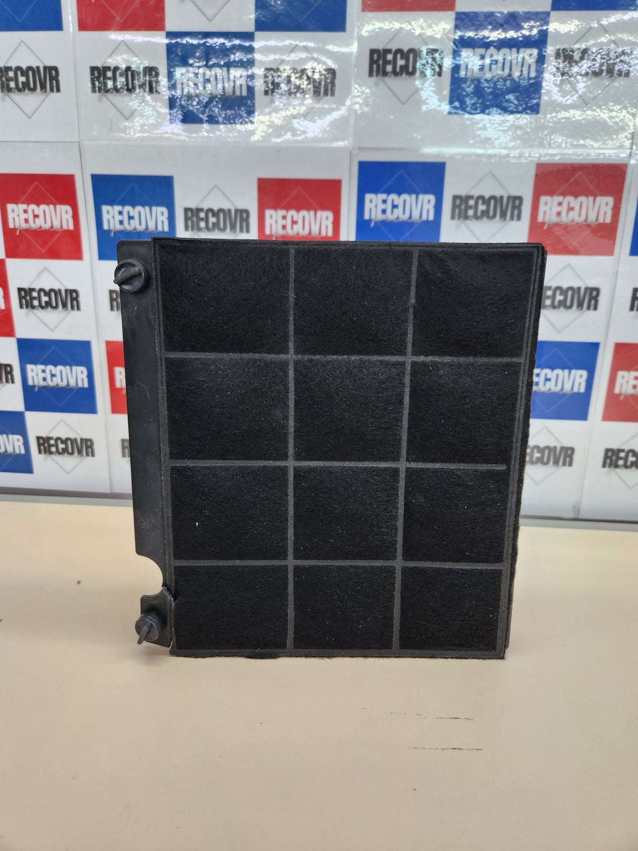 Filtro de carbón activo para campana extractora adecuado para Elica CFC0141529, AEG/Zanker/Zanussi 9029793818, Tipo15, E3CFE15, Filtro para campana extractora McFilter | 1x