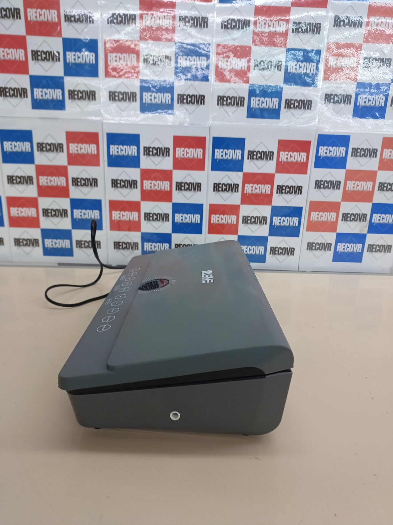 Envasadora 80KPA doble sellado 10 en 1 con rollo YASHE