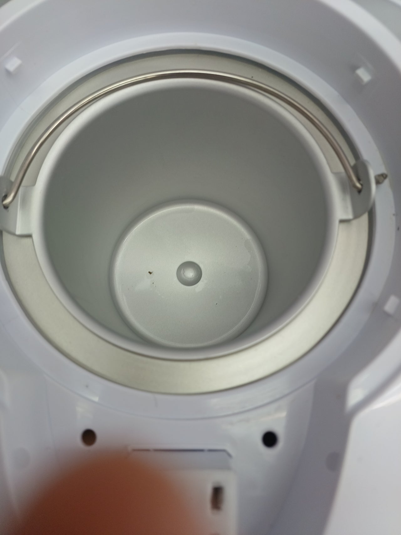 Heladera con compresor 1L con pantalla LCD Ariete