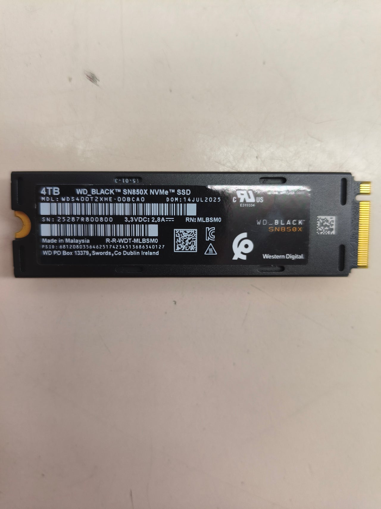 SSD gaming 4TB WD Black para PS5 y PC con disipador térmico