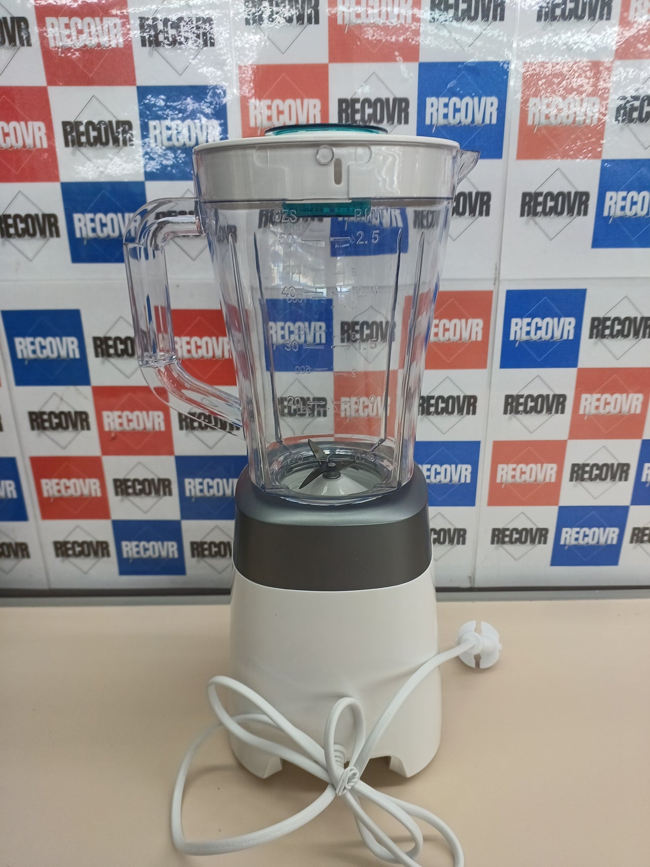 Batidora vaso 1,5 L 1300 W 4 hojas titanio Cecotec