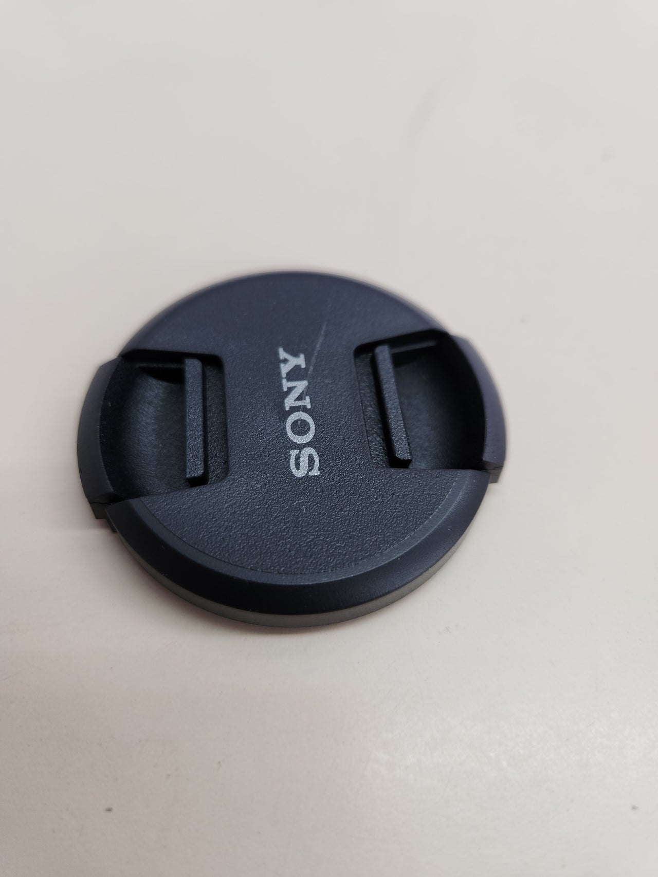 Tapa frontal lente 49 mm Sony ALCF49S