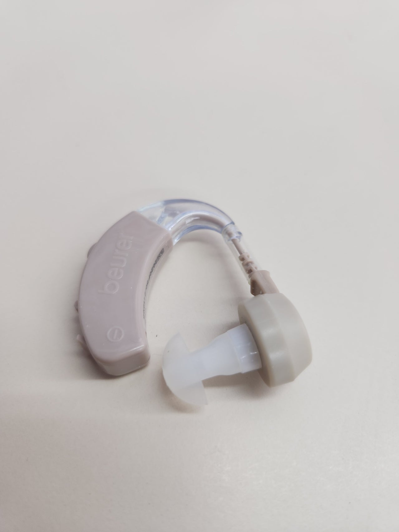 Amplificador Auditivo Beurer HA 20 – Ajustable, 40 dB, Diseño Ergonómico