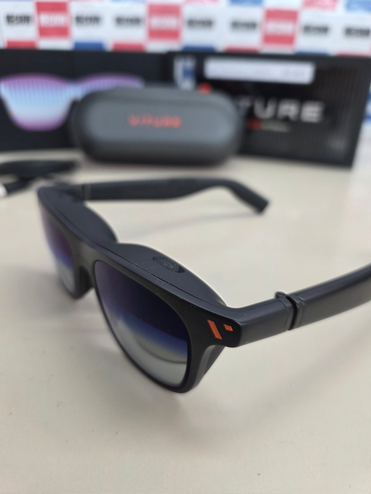 Gafas XR/AR pantalla de 135" 120Hz Viture Pro