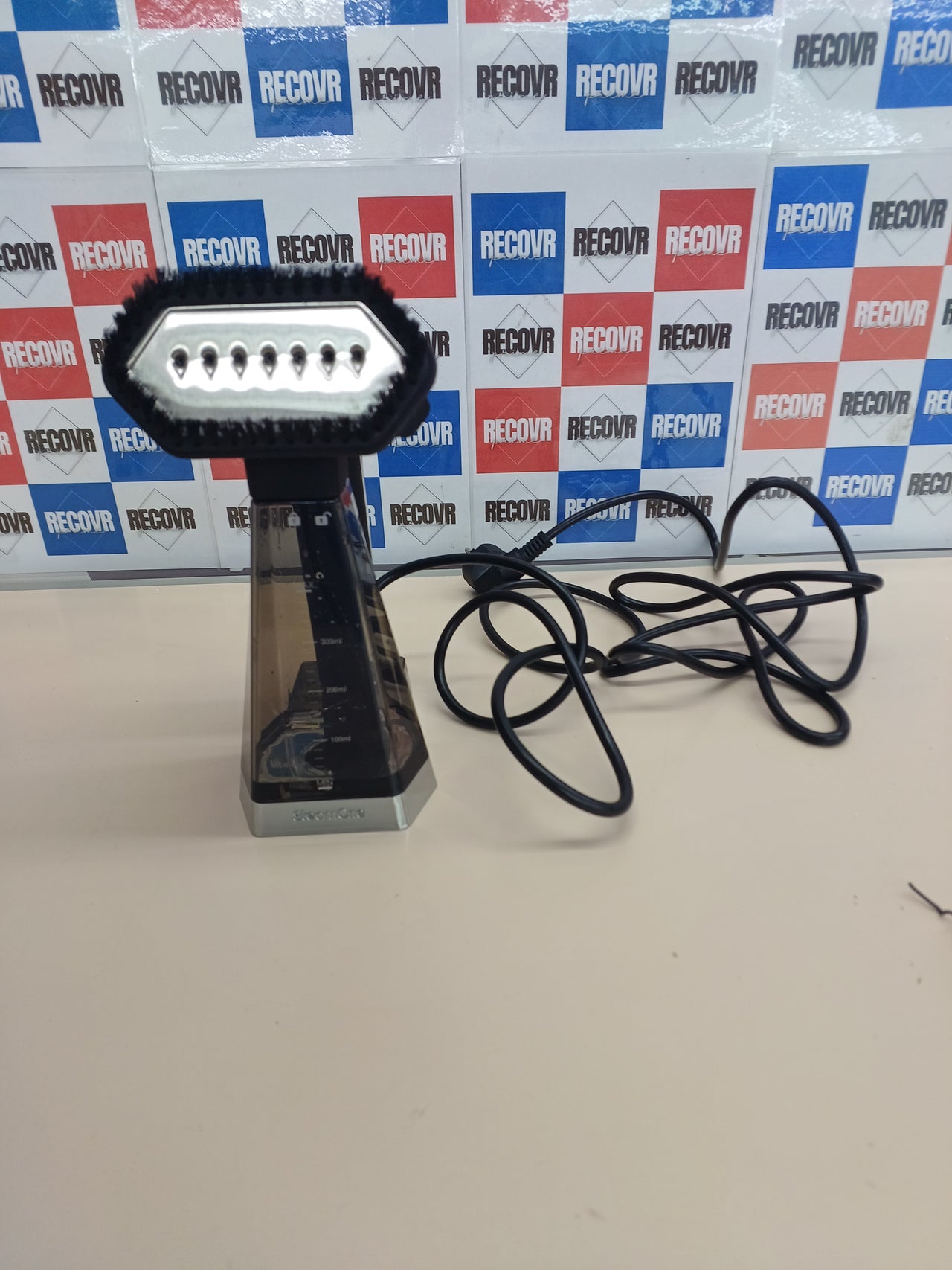 Plancha vertical viaje 2000 W, rápida y eficaz STEAMONE