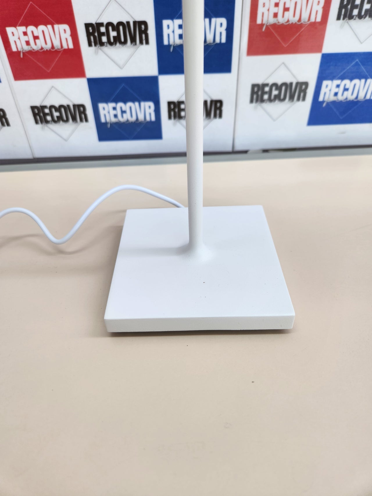 Lámpara recargable Poldina Pro 2200-3000K