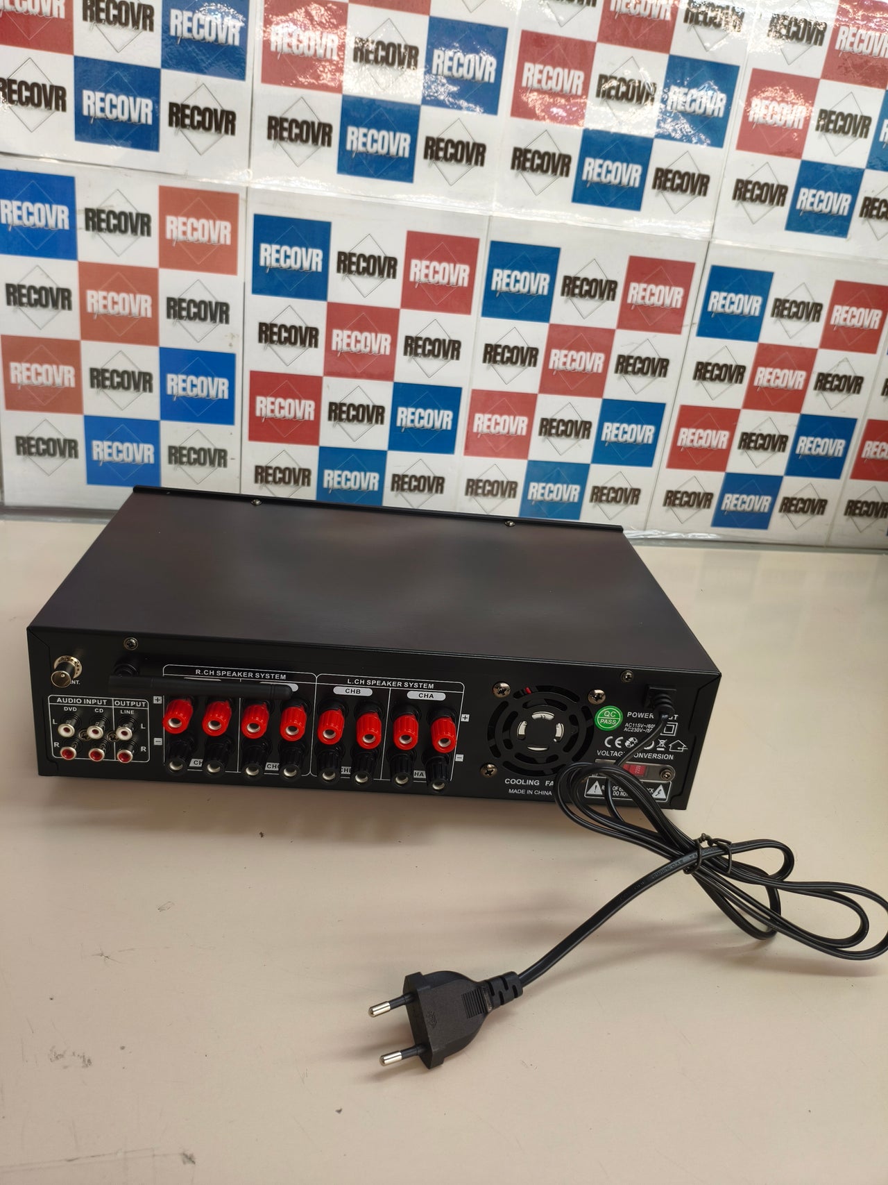 Pyle, amplificador estéreo 800W, Bluetooth, 4 canales, USB/SD/FM