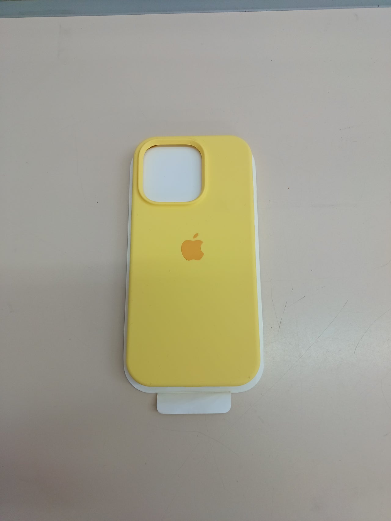 Funda Silicona Apple MagSafe iPhone 16 Pro Amarillo