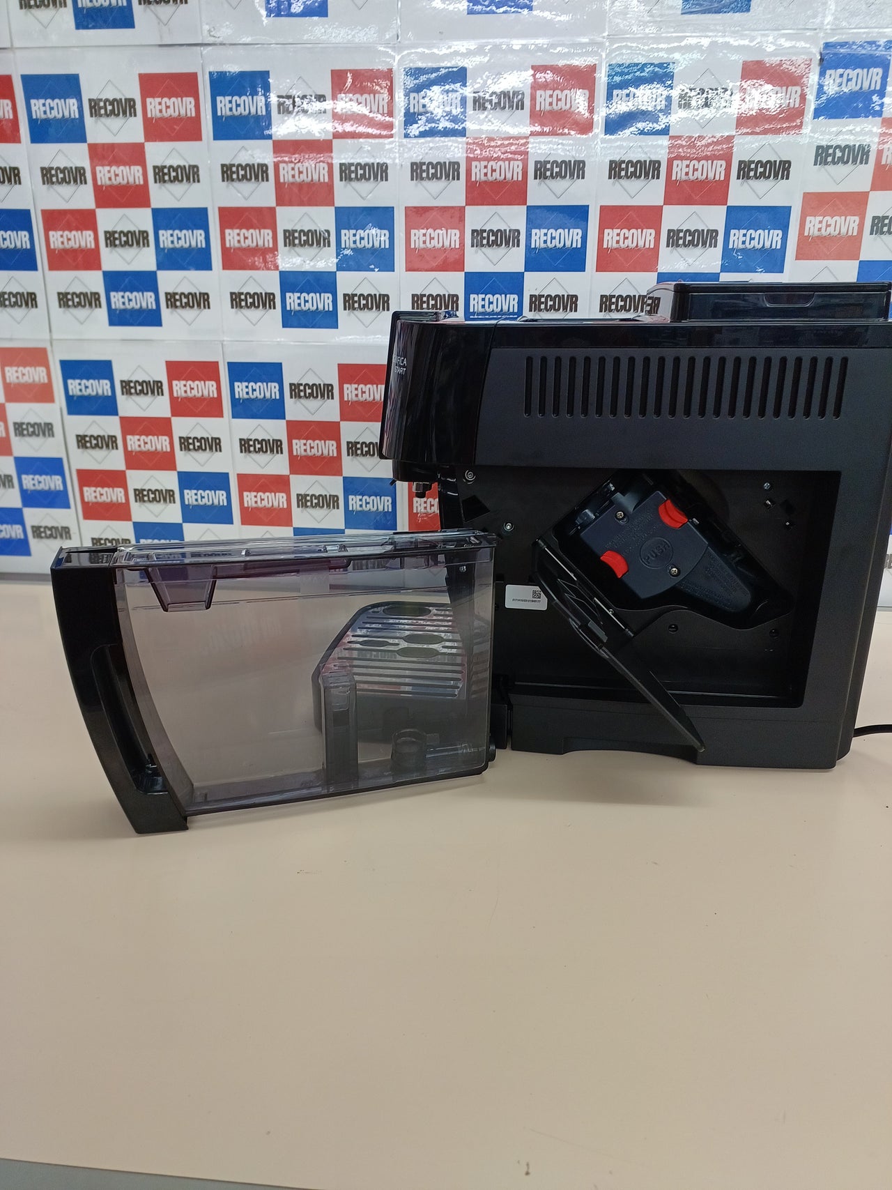 Cafetera superautomática De’Longhi Magnifica Start