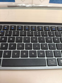 Teclado inalámbrico compacto con tecla AI