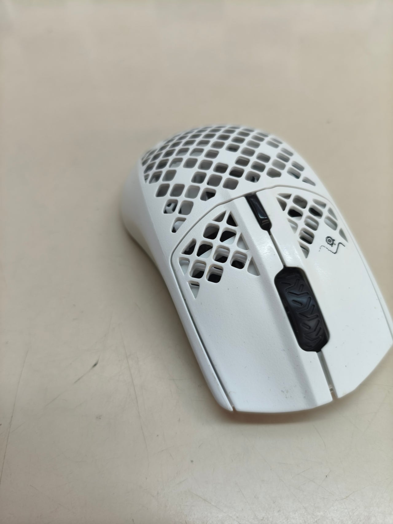 Ratón gaming SteelSeries Aerox 3 con cable, blanco