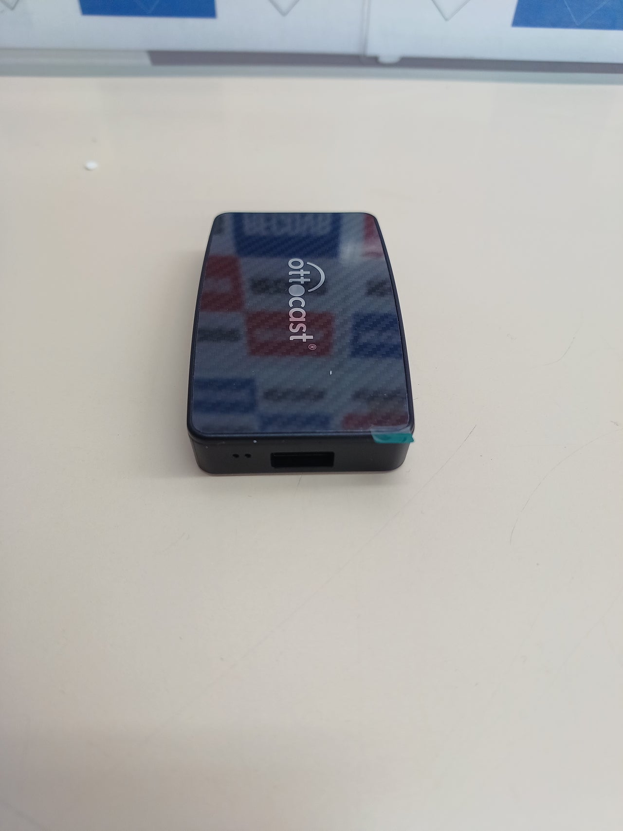 Ottocast Play2Video Pro
Adaptador CarPlay/Android