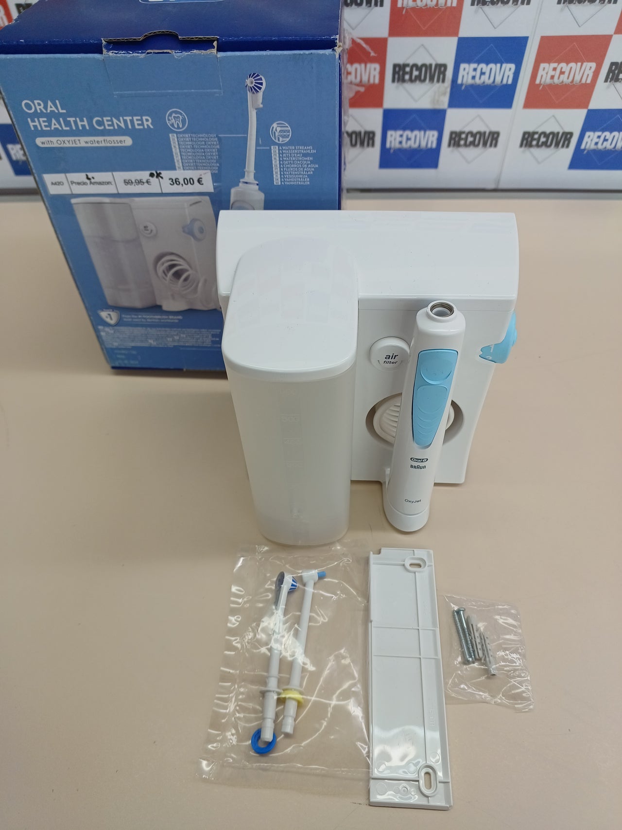 Oral-B Centro De Salud Bucal Irrigador: Irrigador Dental, 1 Cabezal Oxyjet y 1 Cabezal Water Jet, Regalos Orginales