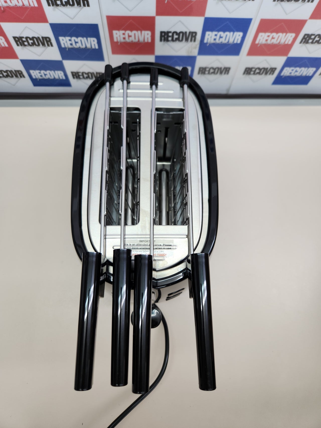 Tostadora 550W con pinzas - Modelo n. CTLAP2203 550 Watt Negro De'Longhi -