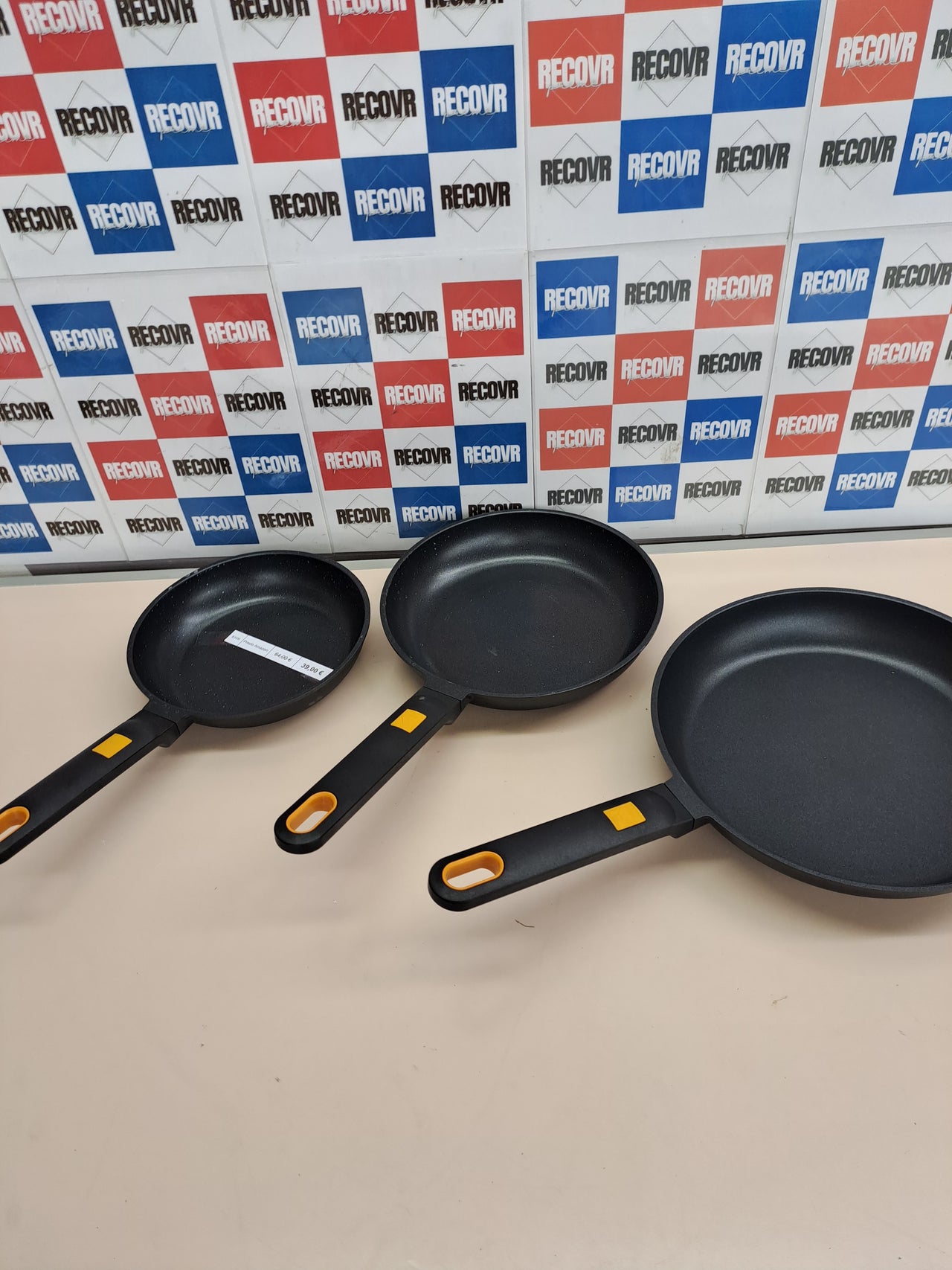 Juego sartenes 20/24/28 cm aluminio fundido – BRA