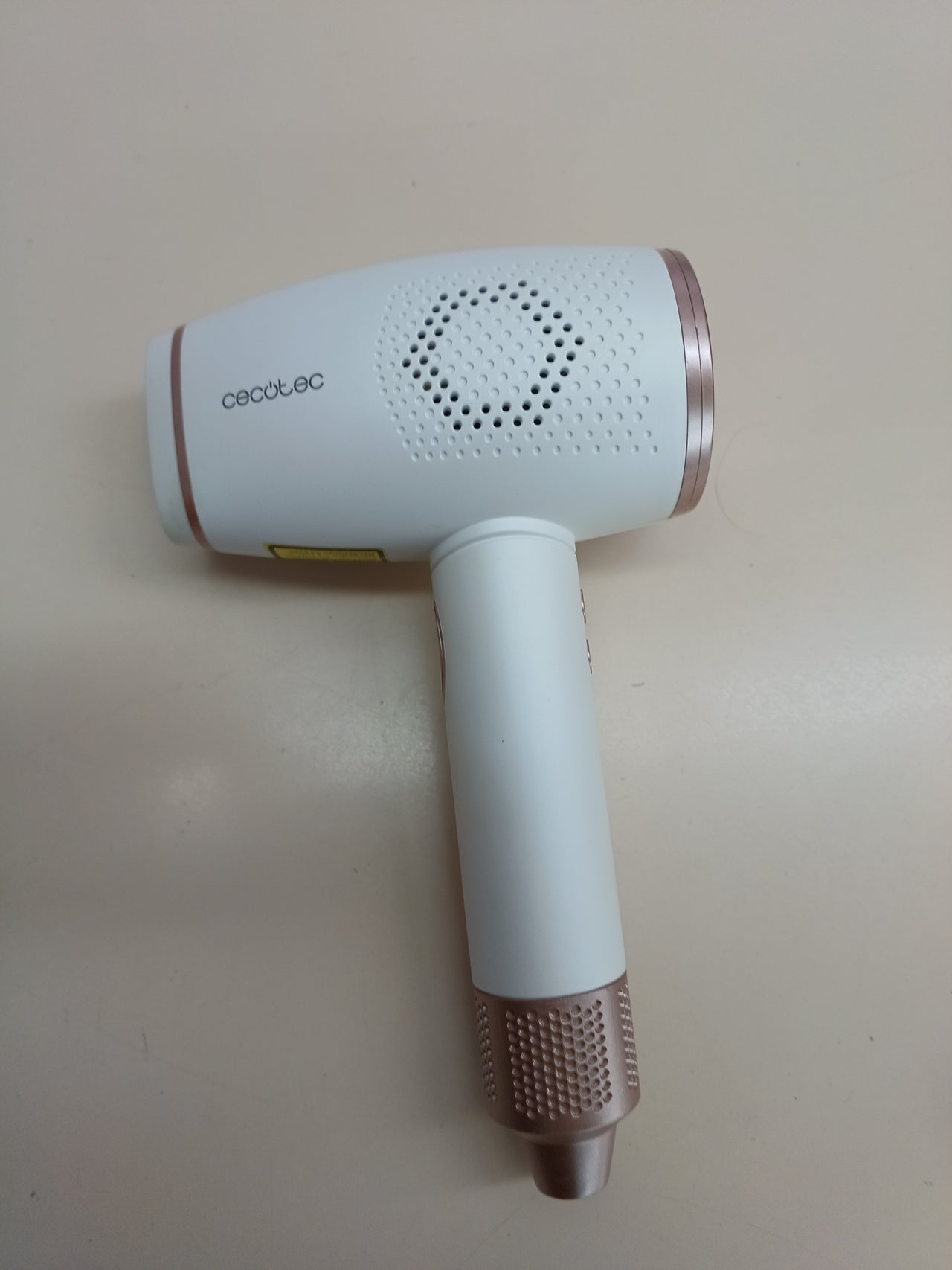 Depiladora IPL Bamba SkinCare 500k pulsos Cecotec.