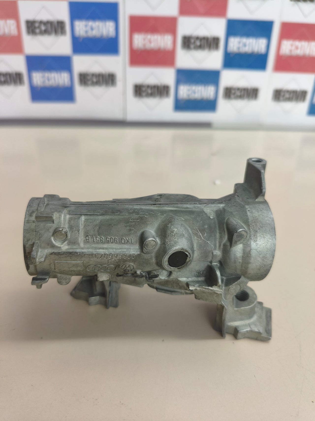 Carcasa del bombín de encendido Febi Bilstein 101017