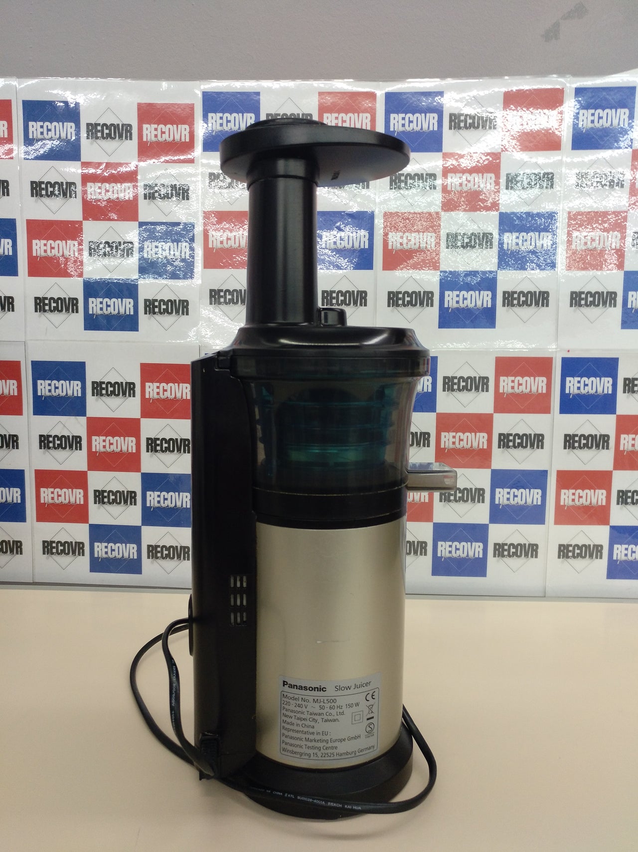 Panasonic MJ-L500 Exprimidor de velocidad lenta, 150 W, 1.3 litros, 2, Gris (Versión Importada)