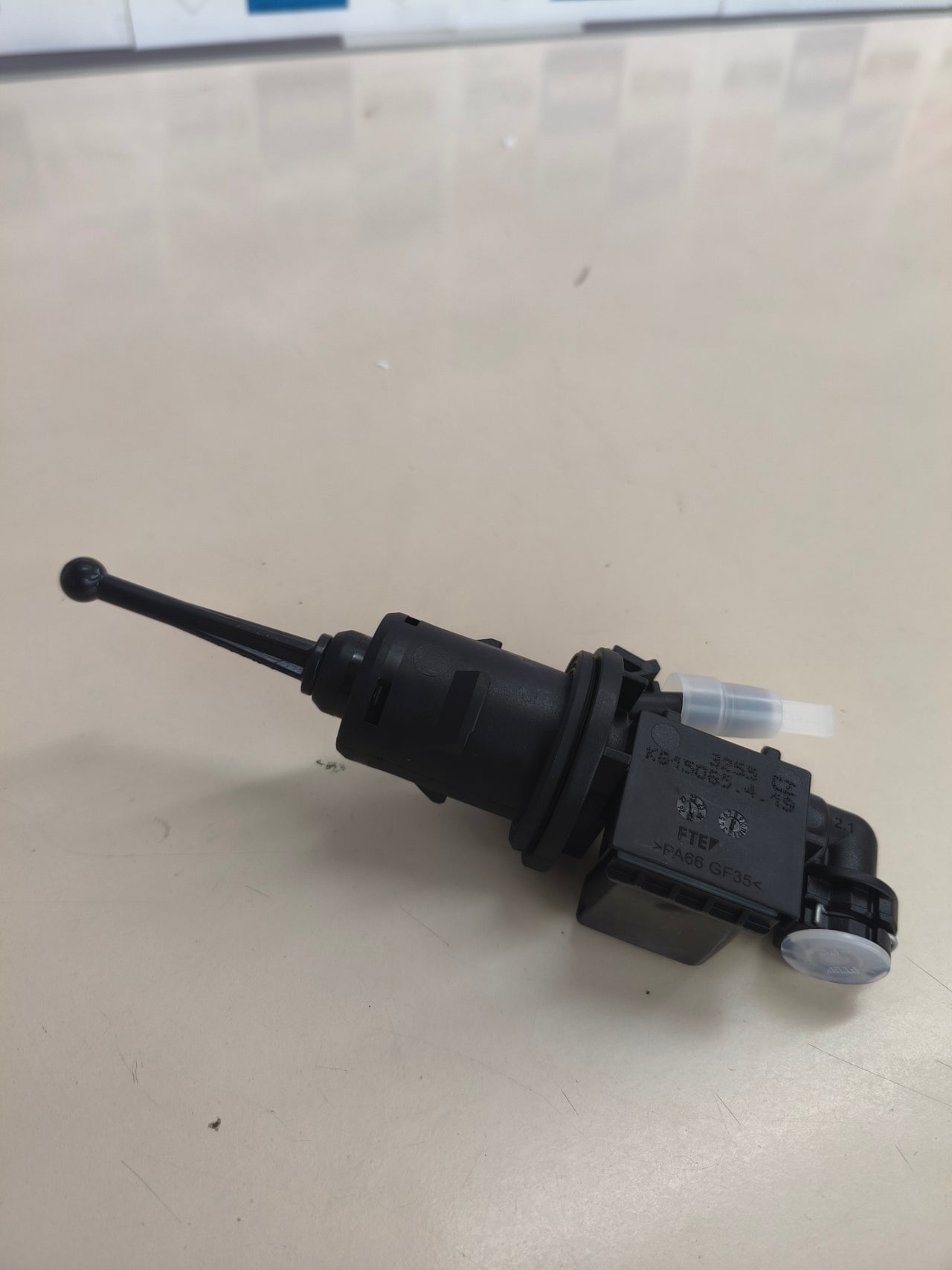Cilindro maestro de embrague Sachs 6284 605 103 para Volkswagen Golf VI