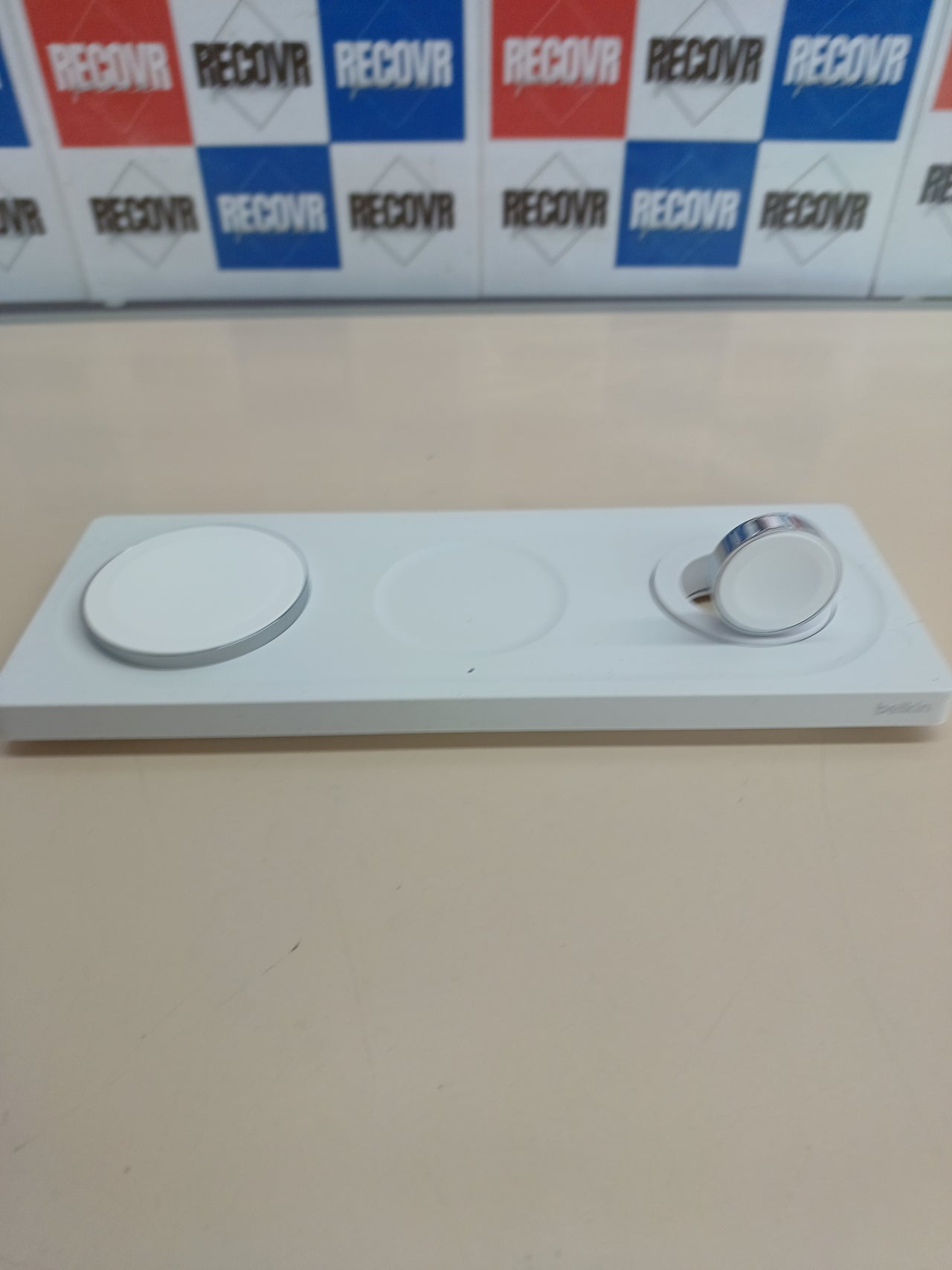 Cargador MagSafe 3 en 1 rápido y portátil - Belkin