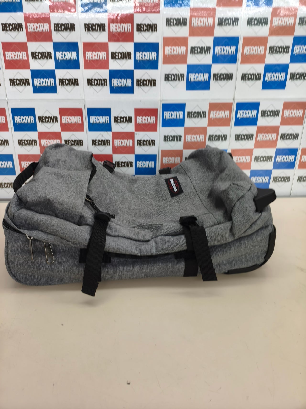 Maleta Eastpak Tranverz S 42 L 45 cm con ruedas