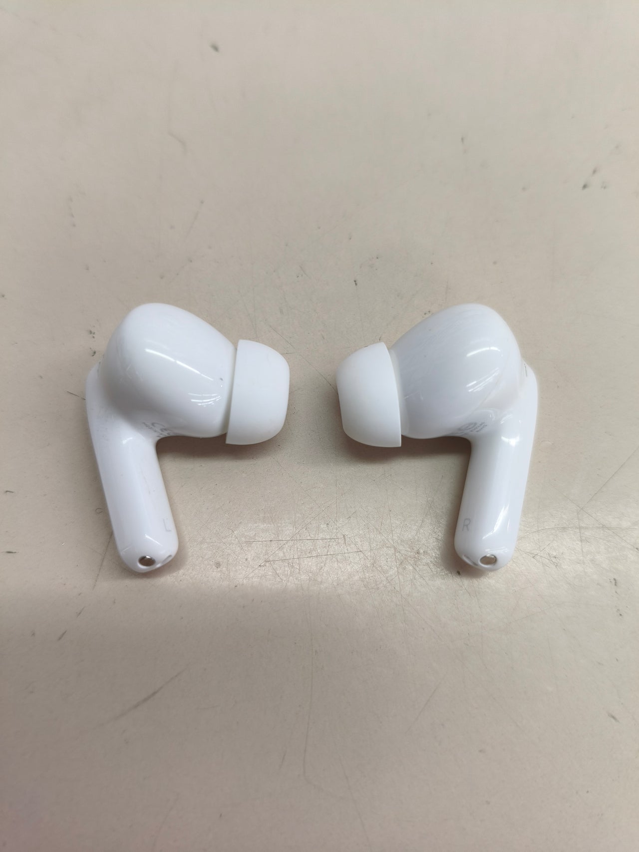 Auriculares Xiaomi Redmi Buds 5 Pro inalámbricos con cancelación de ruido blancos