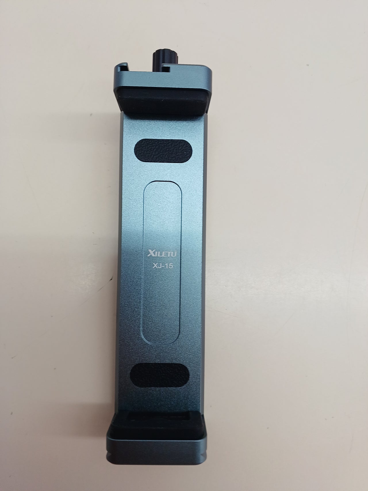 Adaptador montaje para trípode iPad Pro 12,9"/11" (6,5"–17,3")